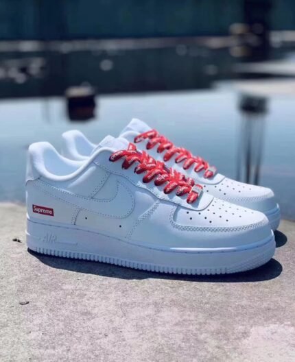 Nike Air Force AF1 Low Supreme Blanco