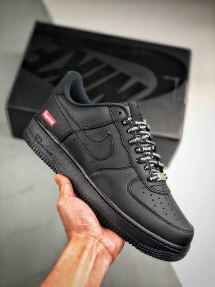 Nike Air Force AF1 Low Supreme Negro